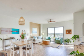 Pool and Private Beach Access Condo in PCB